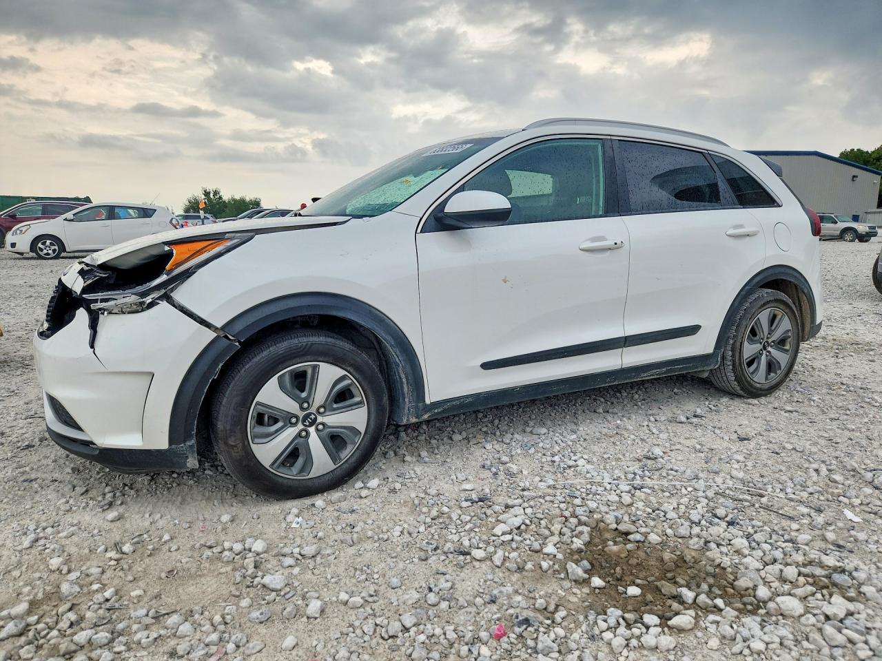 2019 KIA NIRO LX