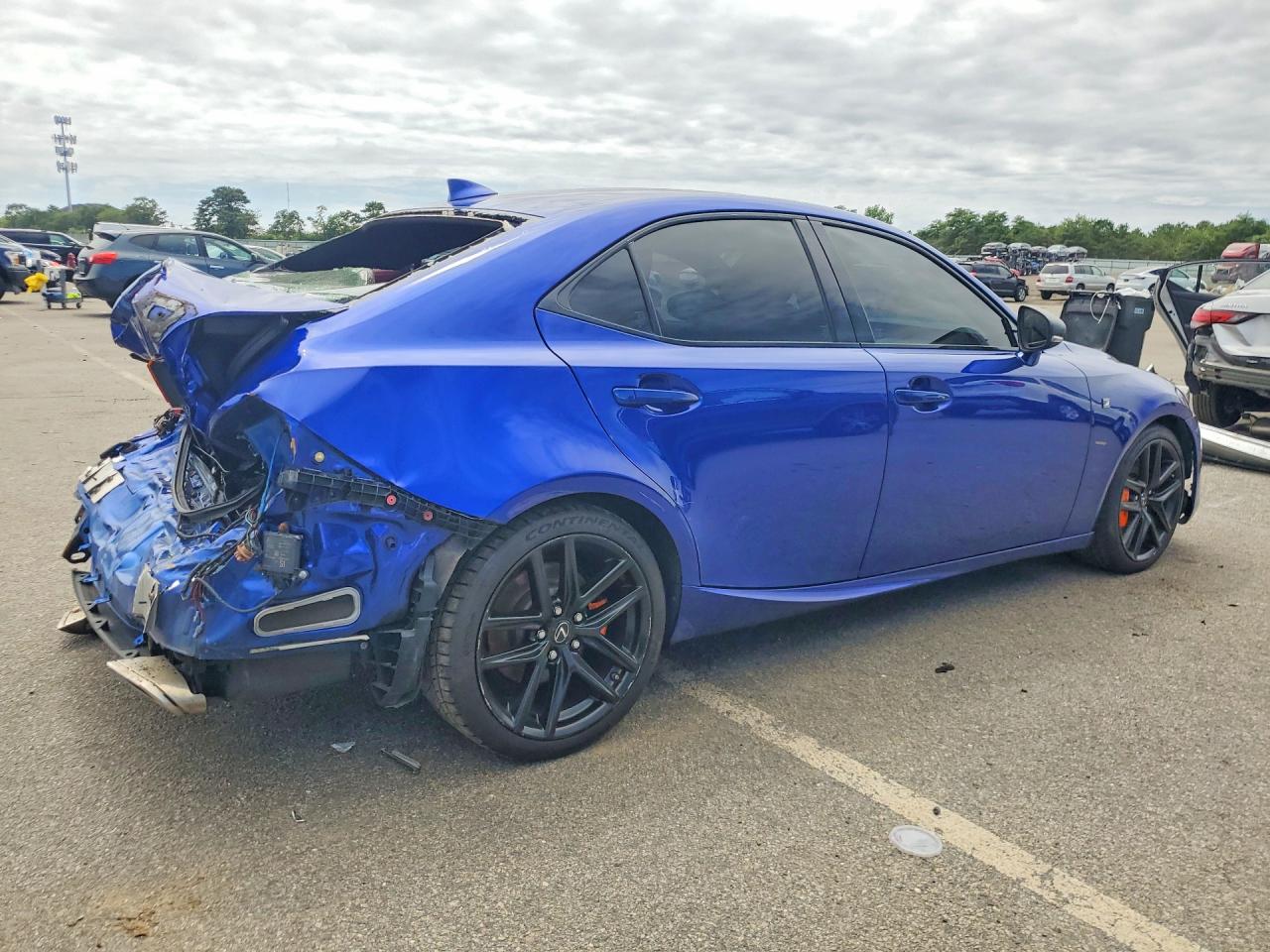 2018 LEXUS IS 300 — снимка 3