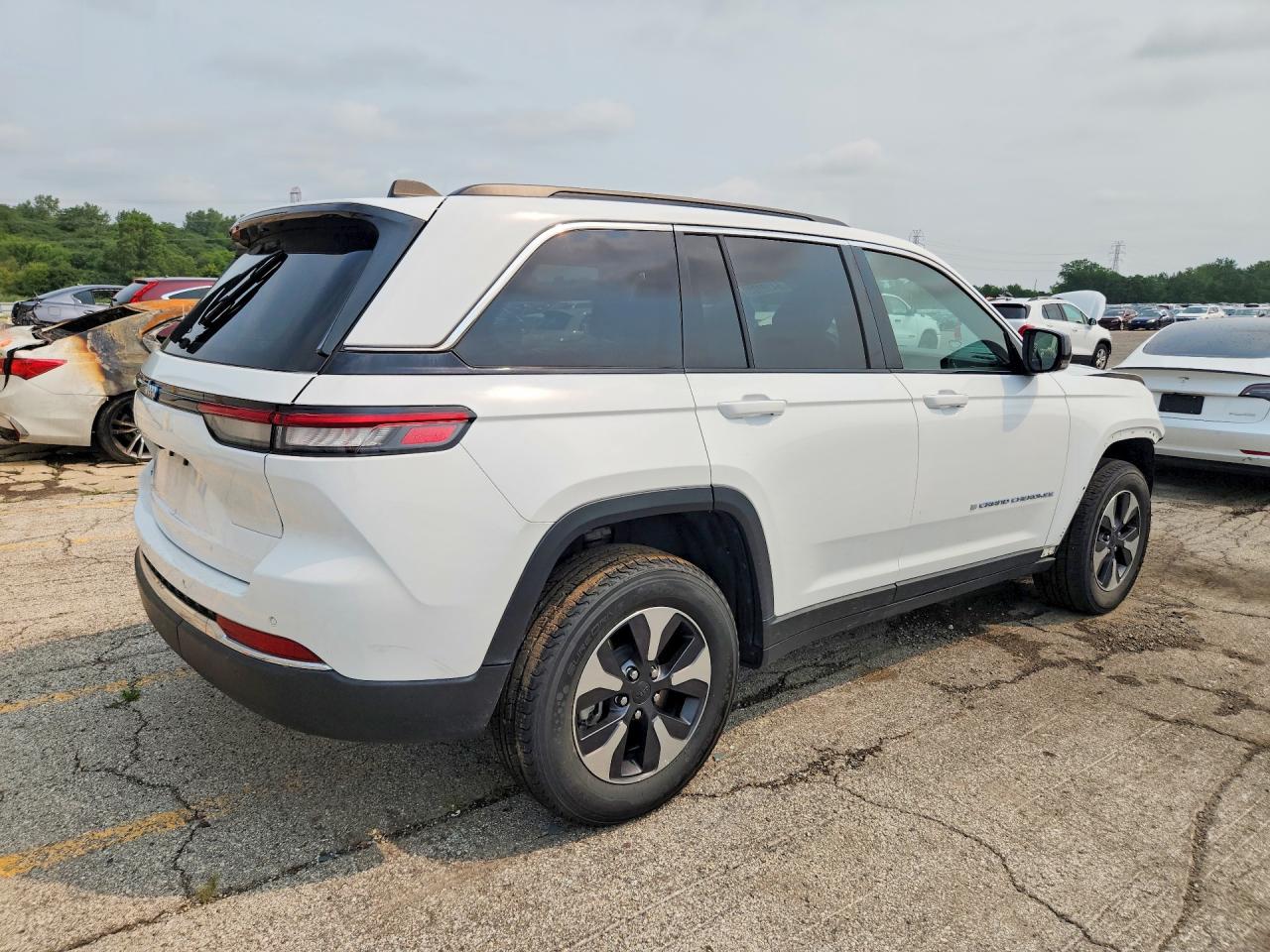 2024 JEEP GRAND CHEROKEE LIMITED 4XE — снимка 3