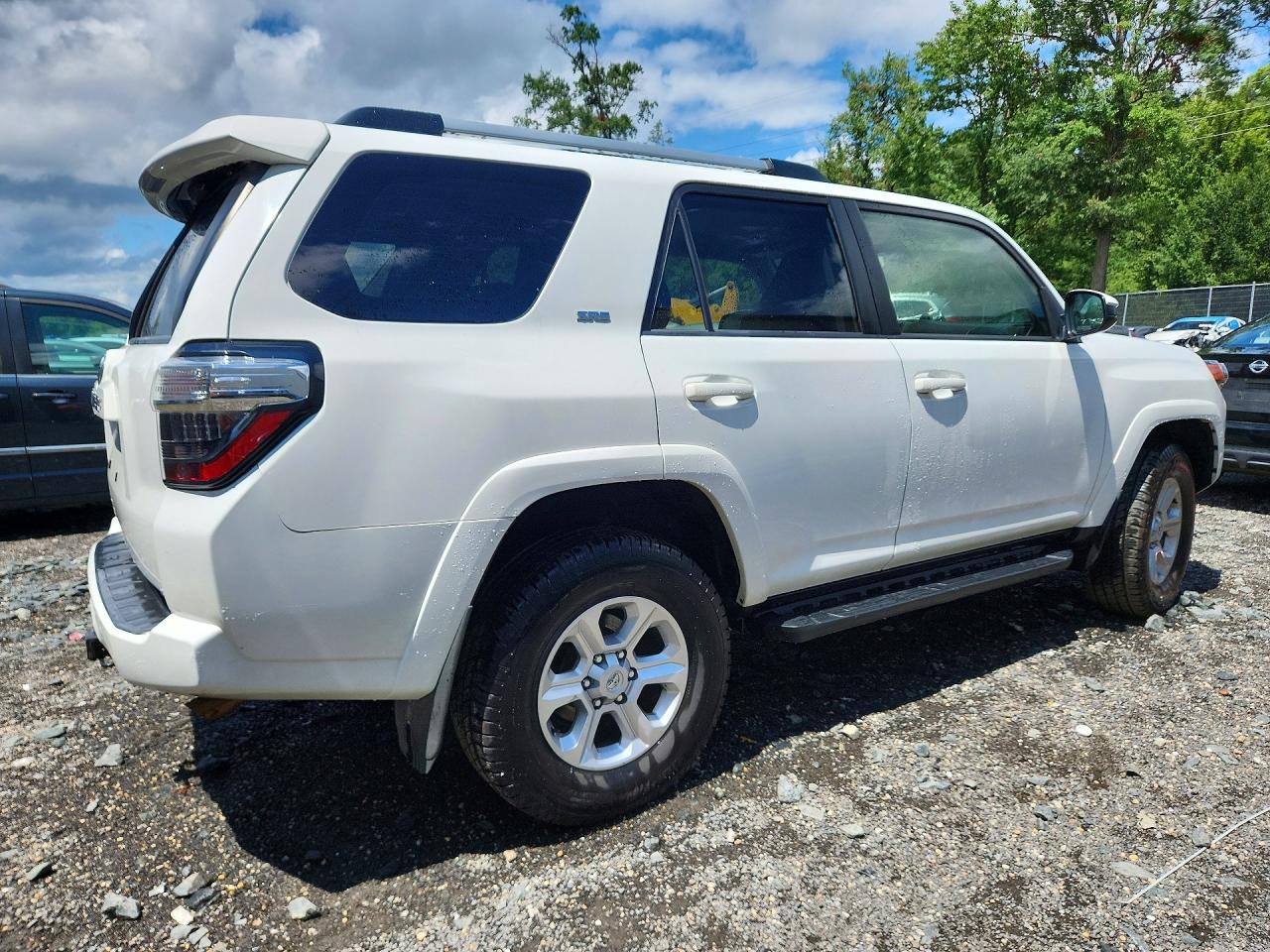 2022 TOYOTA 4RUNNER SR5 — снимка 3