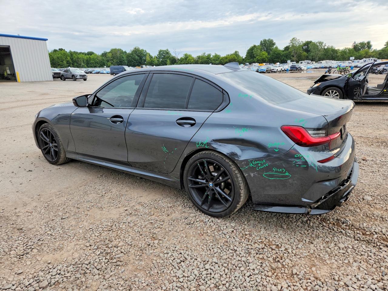 2021 BMW 330XI — снимка 2