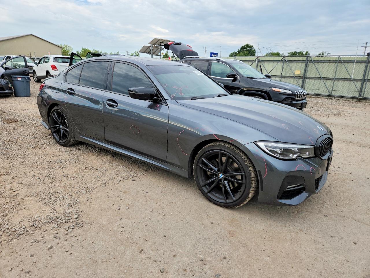 2021 BMW 330XI — снимка 4