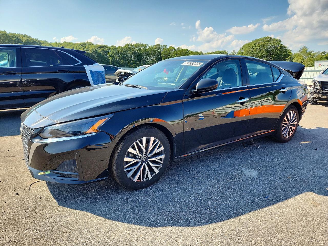 2024 NISSAN ALTIMA SV