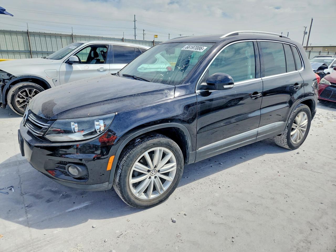 2015 VOLKSWAGEN TIGUAN S