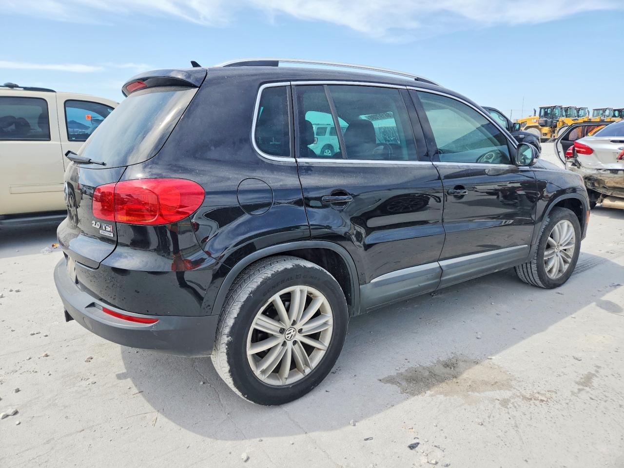 2015 VOLKSWAGEN TIGUAN S — снимка 3