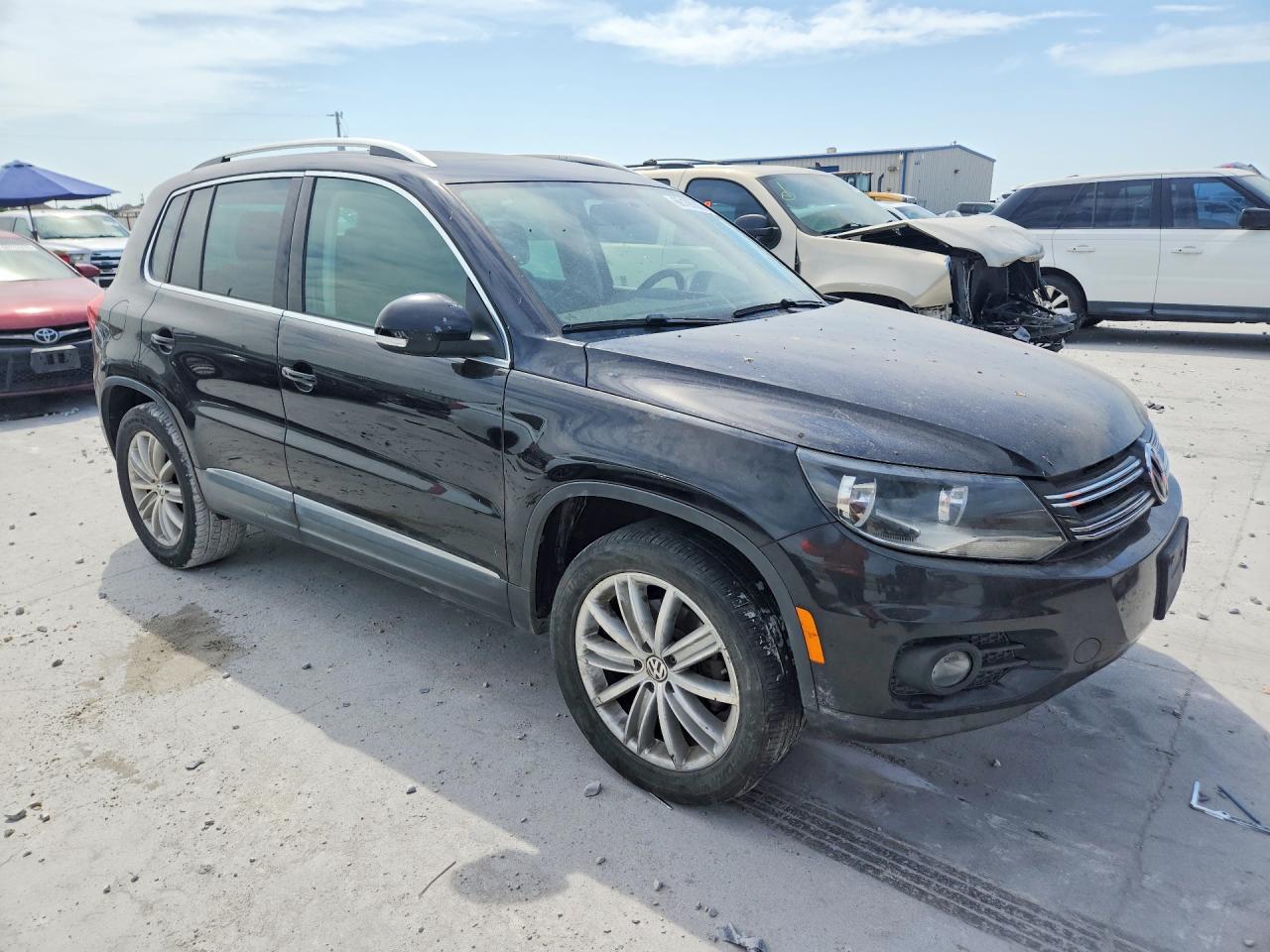 2015 VOLKSWAGEN TIGUAN S — снимка 4