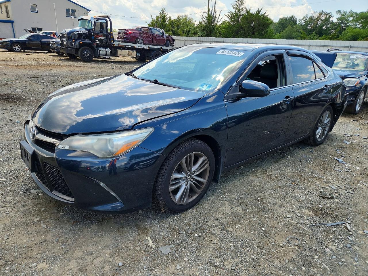 2016 TOYOTA CAMRY SE