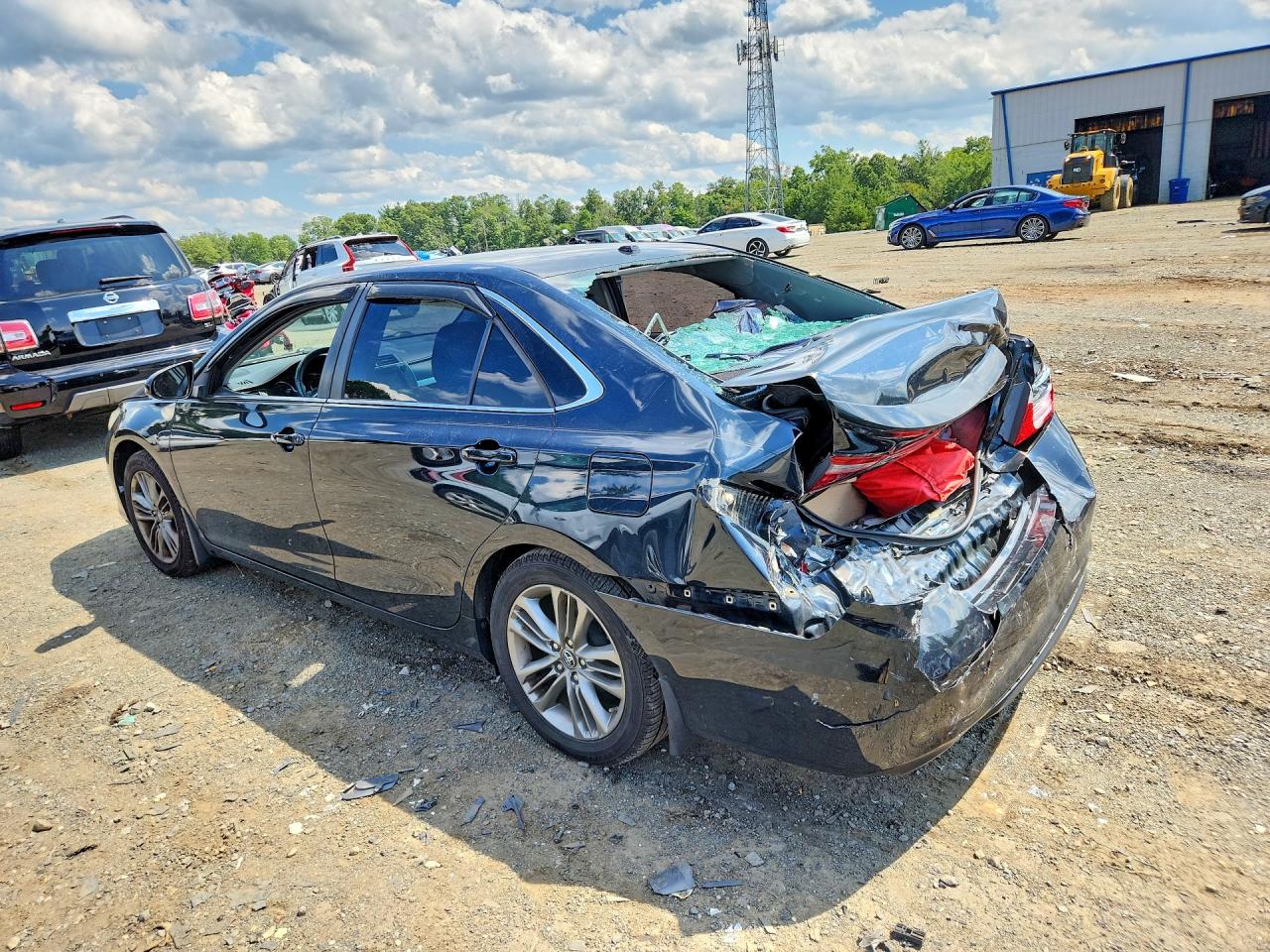 2016 TOYOTA CAMRY SE — снимка 2