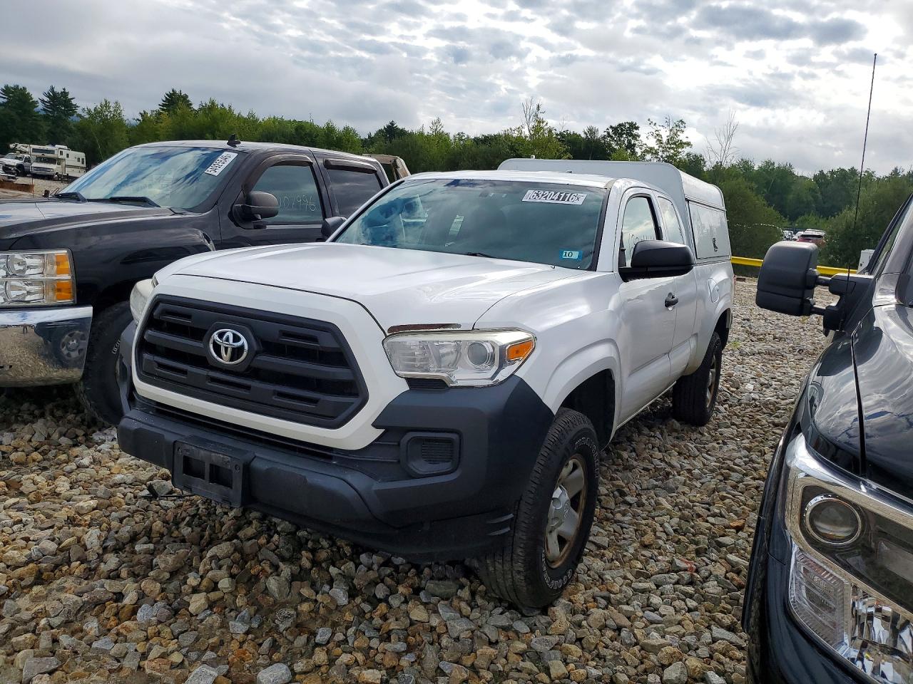 2016 TOYOTA TACOMA SR