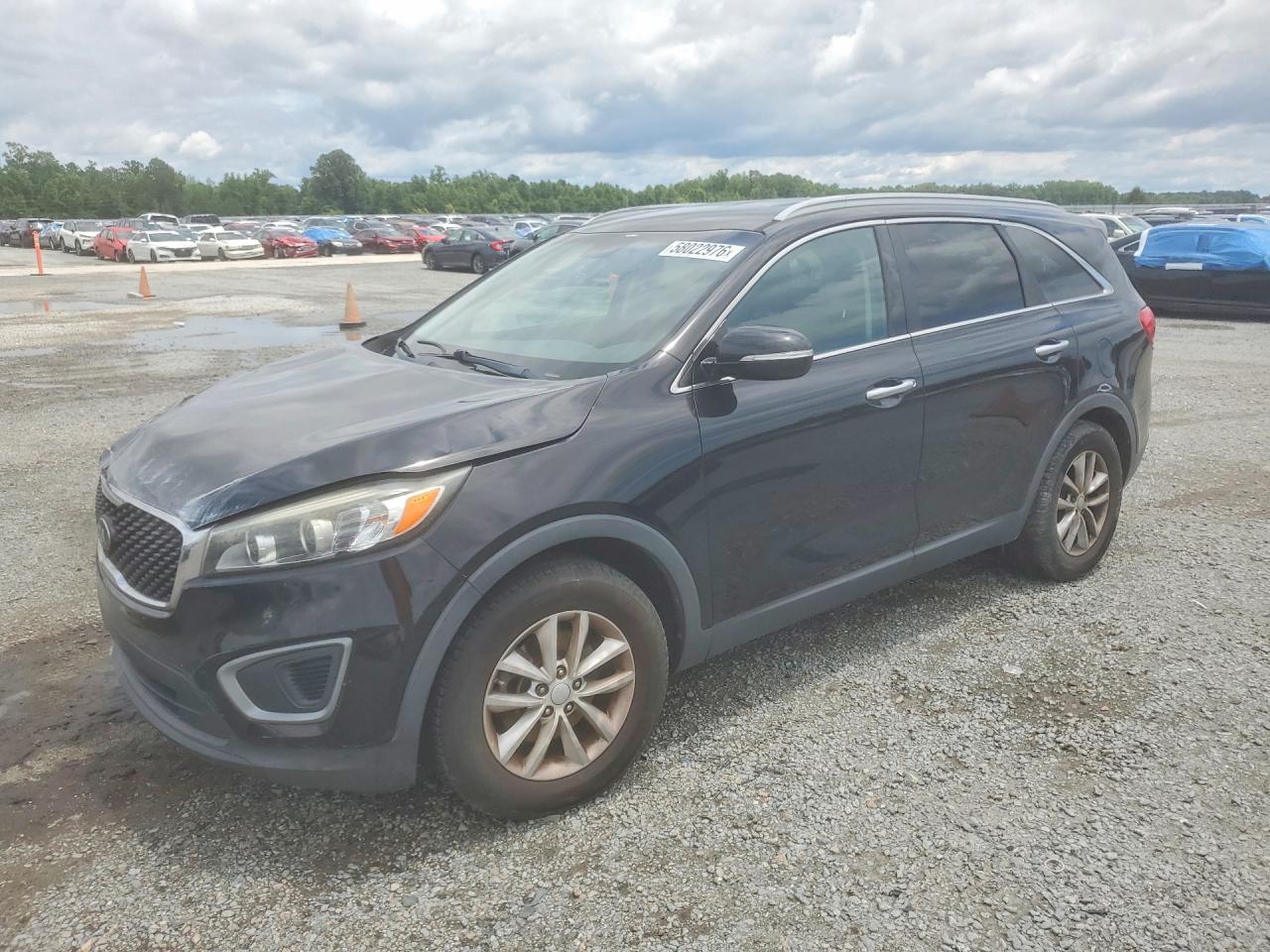 2017 KIA SORENTO LX