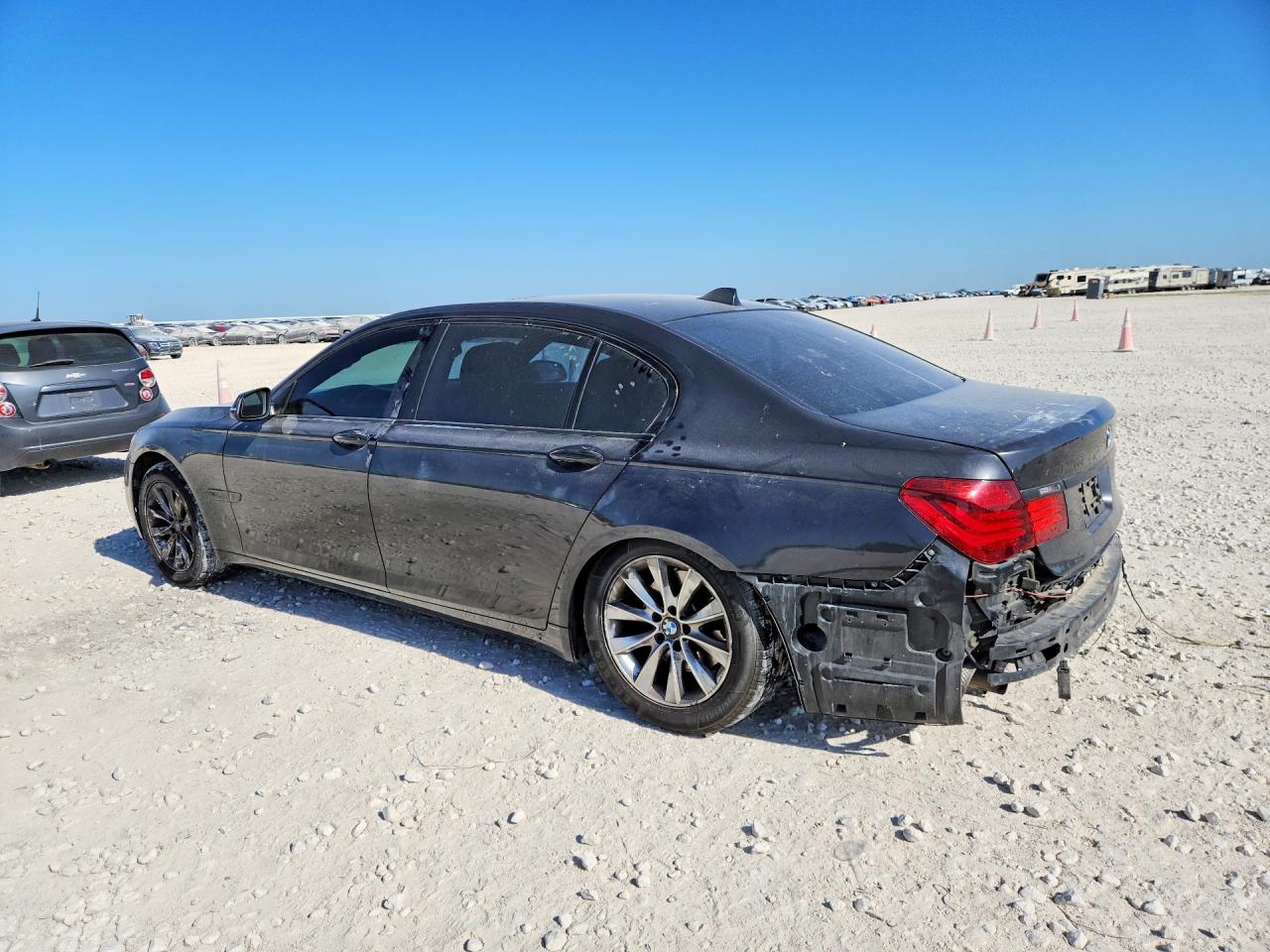 2014 BMW 740 LXI — снимка 2