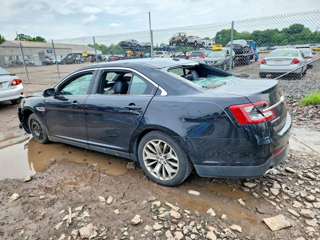 2017 FORD TAURUS LIMITED — снимка 2