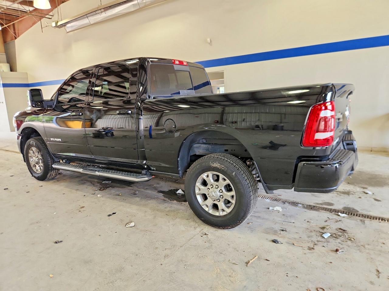 2024 RAM 2500 LARAMIE — снимка 2