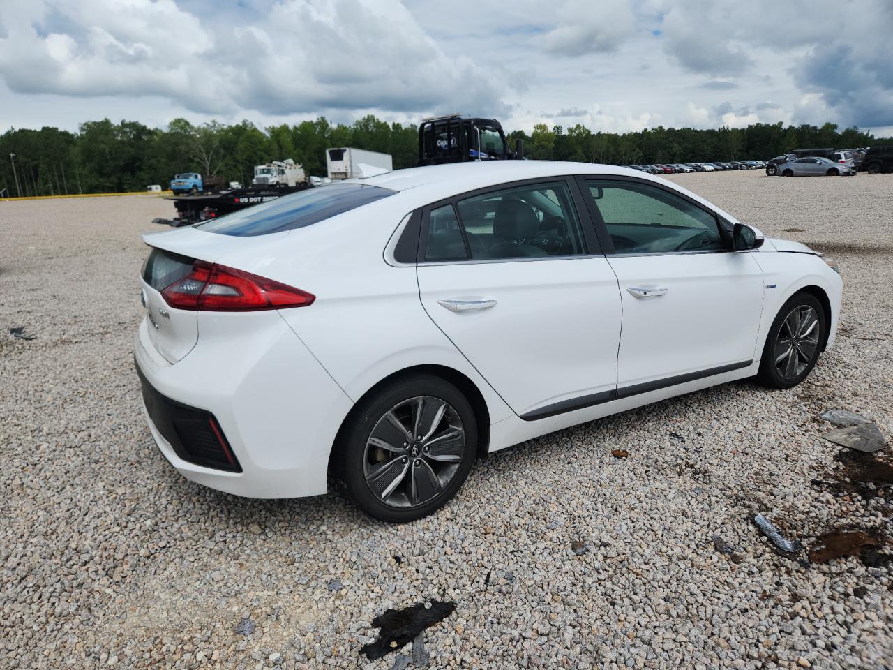 2017 HYUNDAI IONIQ LIMITED — снимка 3