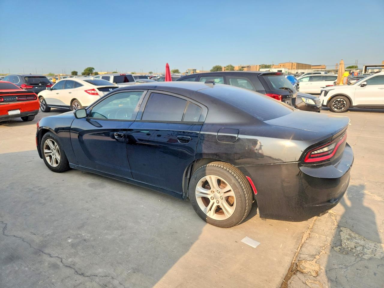 2016 DODGE CHARGER SXT — снимка 2