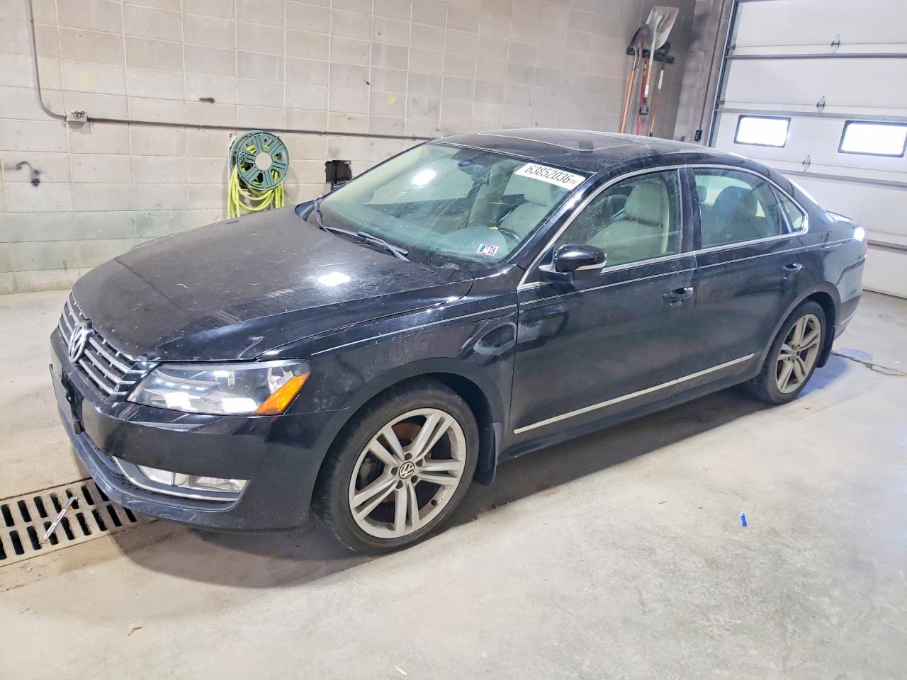 2015 VOLKSWAGEN PASSAT SEL