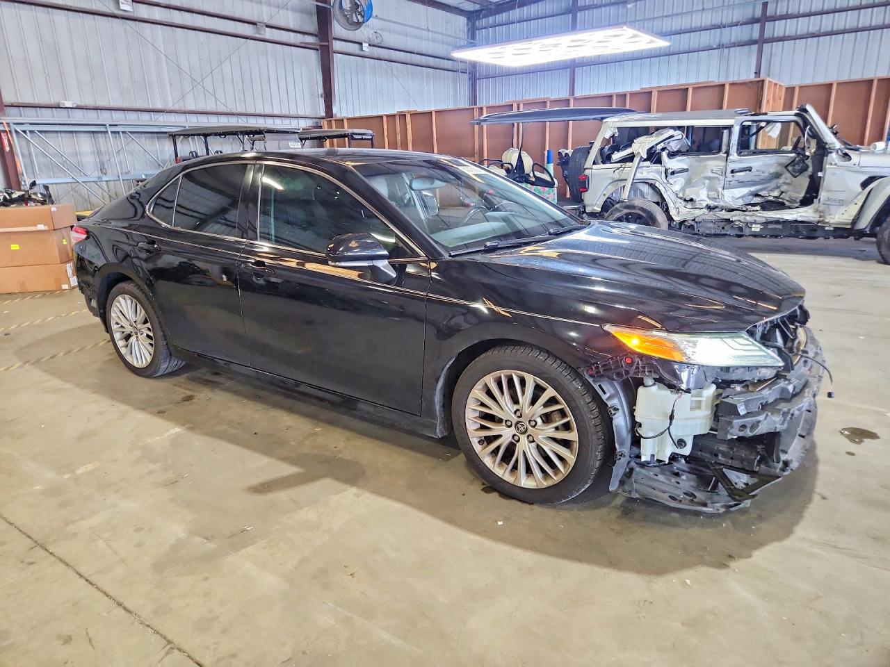 2019 TOYOTA CAMRY XLE — снимка 4
