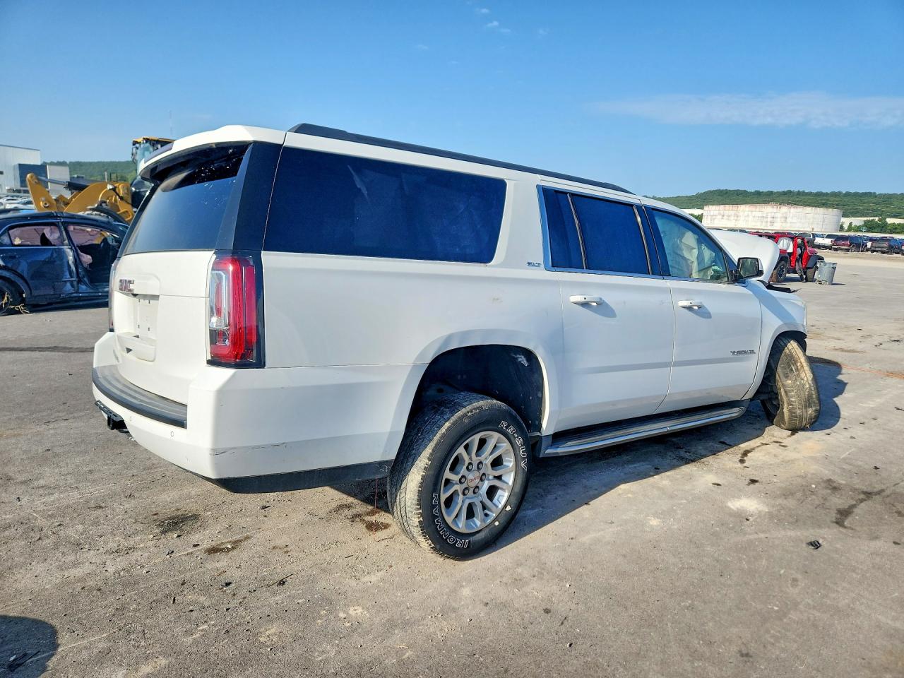 2017 GMC YUKON XL K1500 SLT — снимка 3