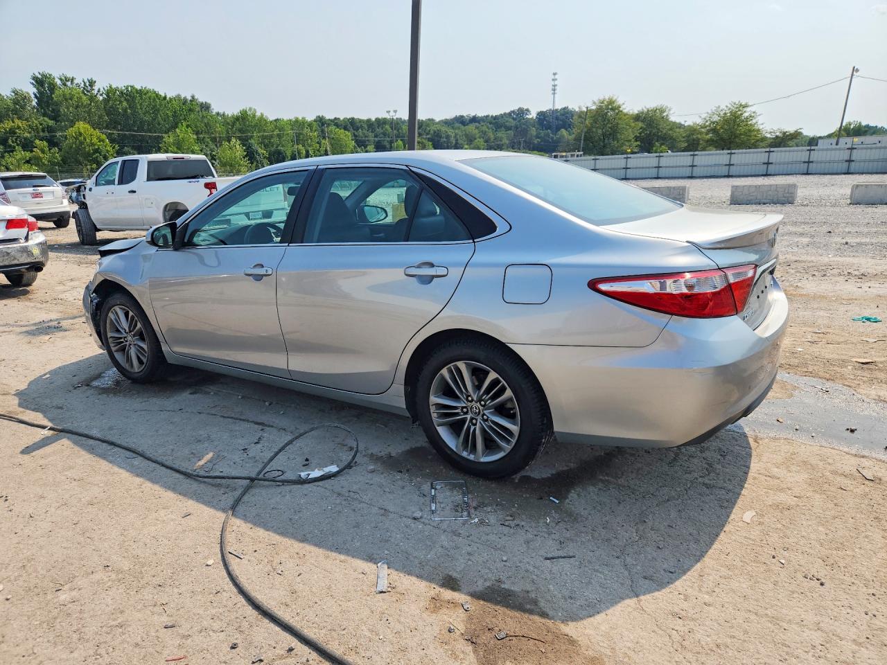 2015 TOYOTA CAMRY SE — снимка 2