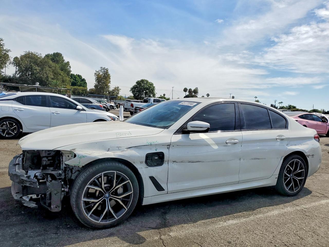 2022 BMW 530E