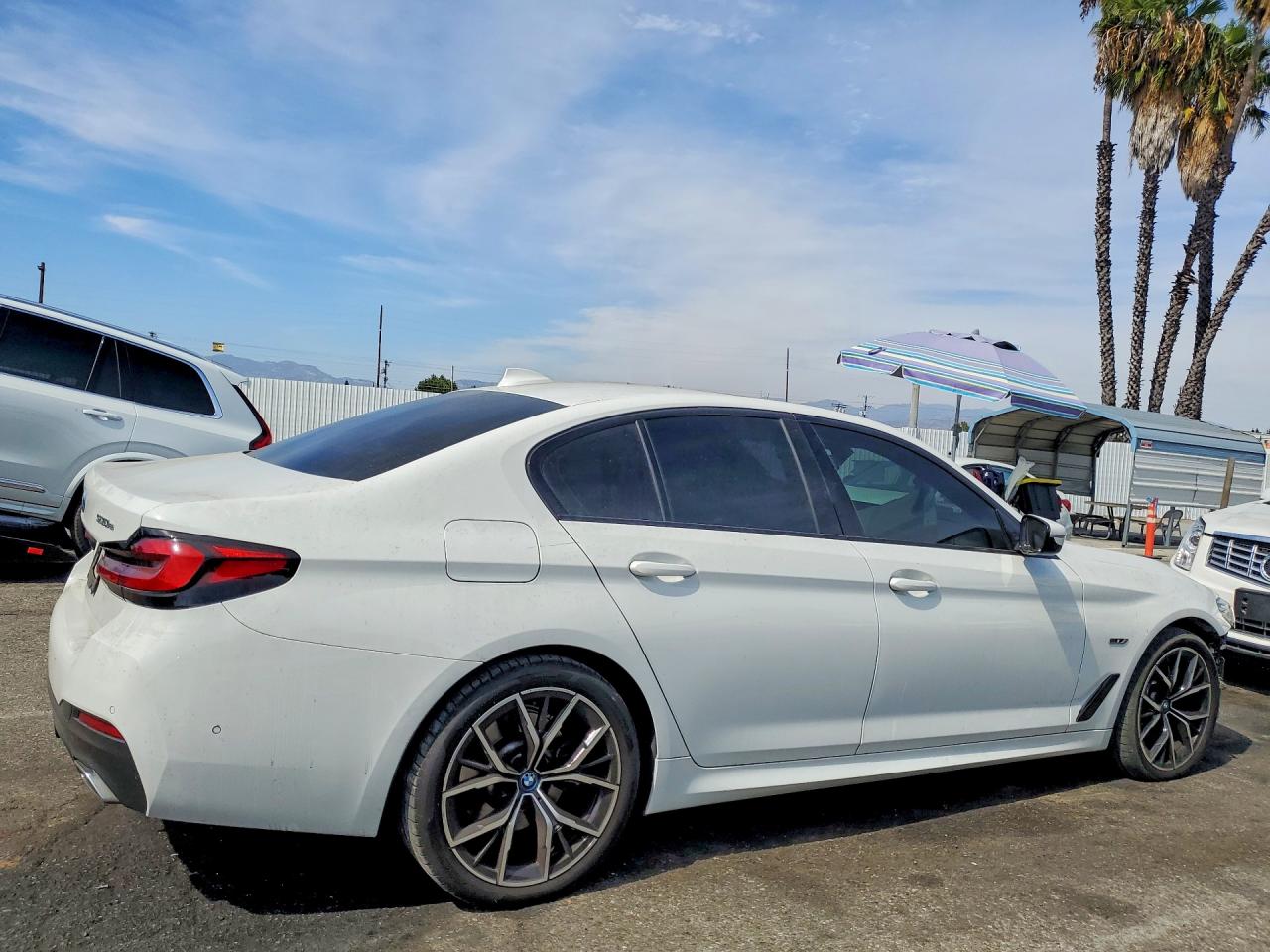 2022 BMW 530E — снимка 3