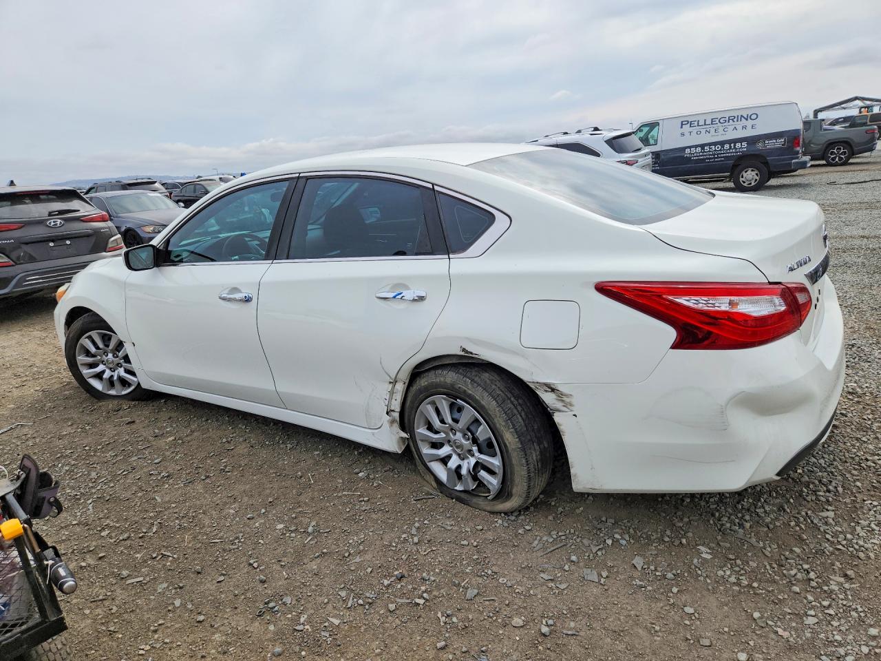 2017 NISSAN ALTIMA — снимка 2