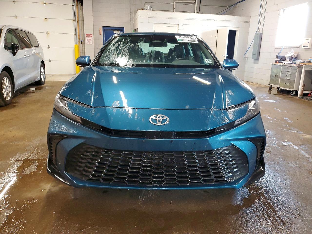 2025 TOYOTA CAMRY SE — снимка 5