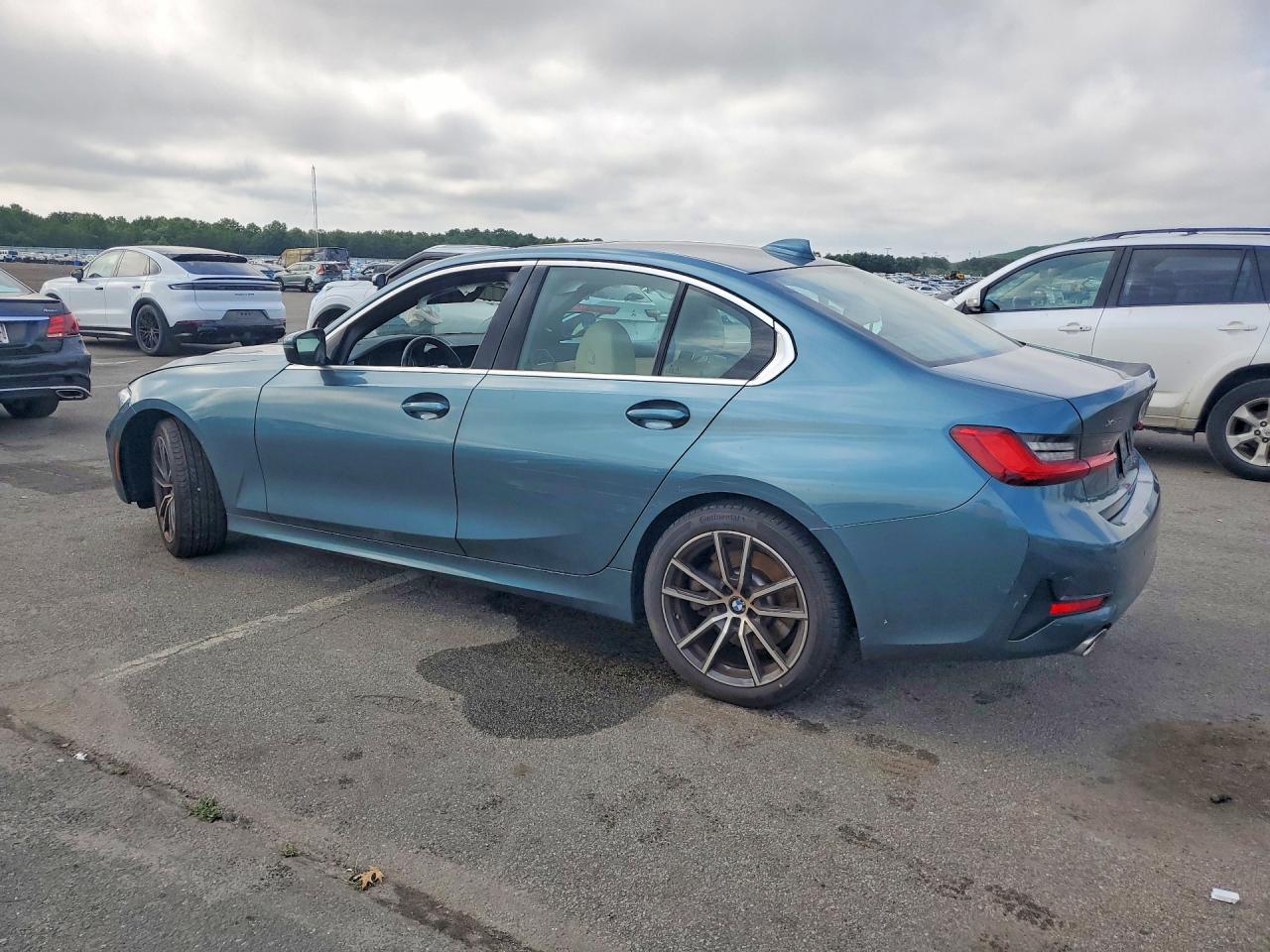 2021 BMW 330XI — снимка 2