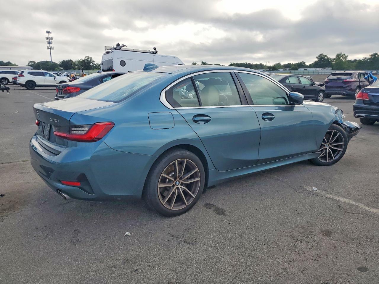 2021 BMW 330XI — снимка 3