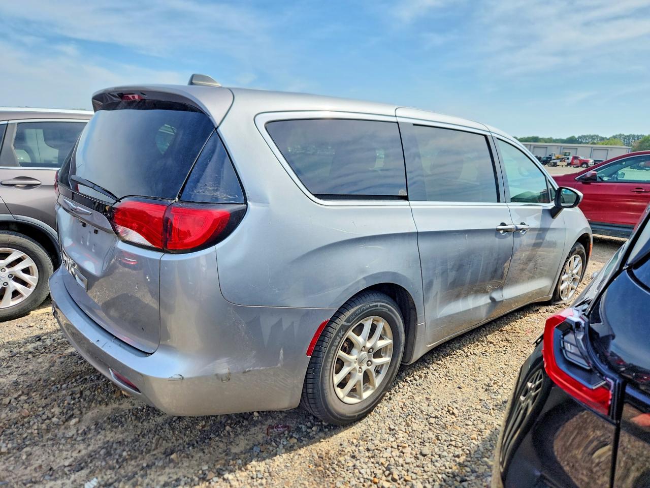 2021 CHRYSLER VOYAGER LX — снимка 3