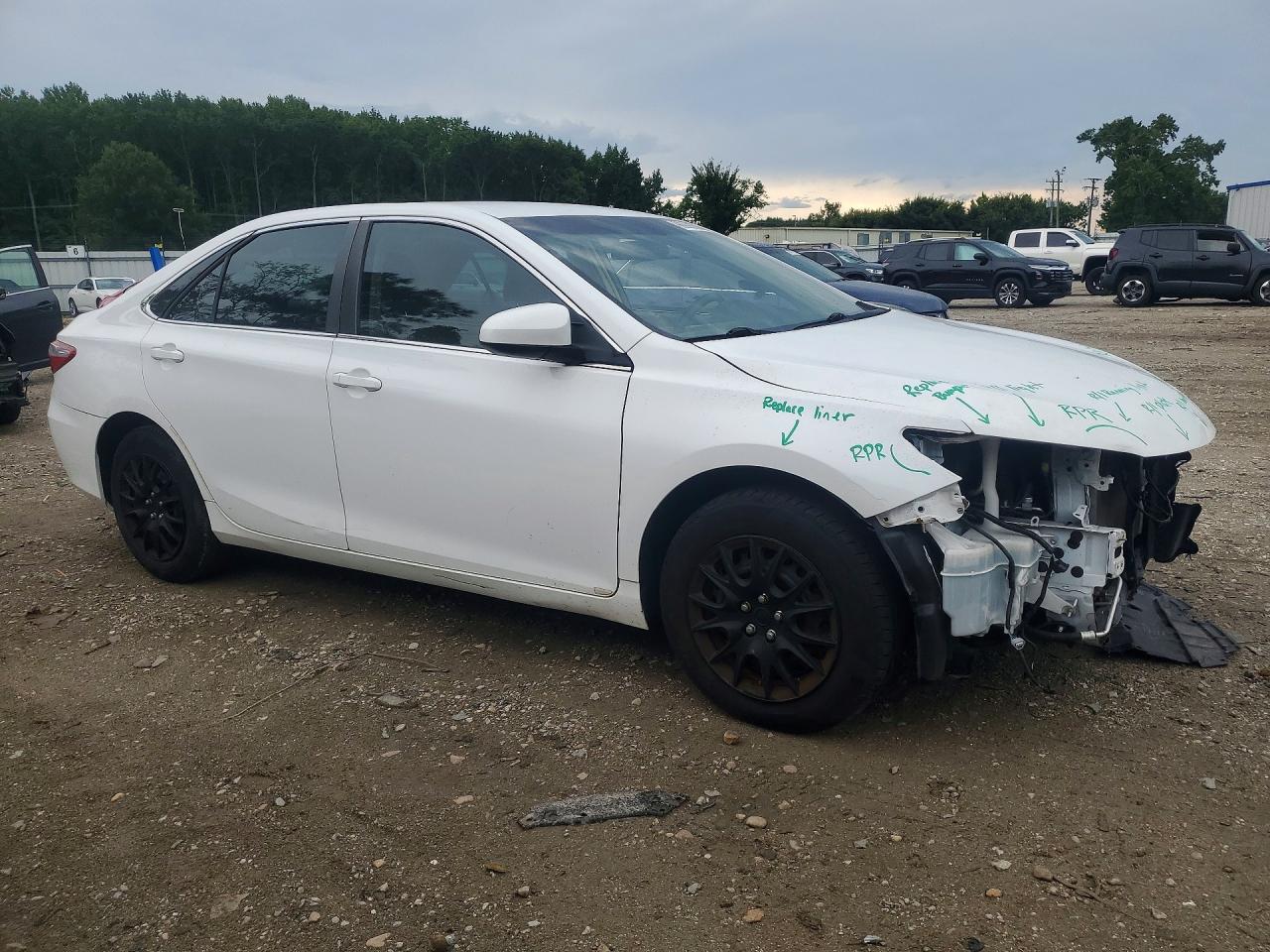 2016 TOYOTA CAMRY LE — снимка 4