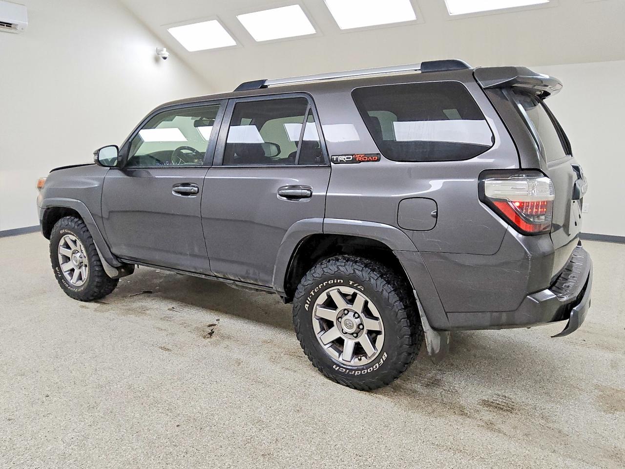 2015 TOYOTA 4RUNNER TRAIL PREMIUM — снимка 2