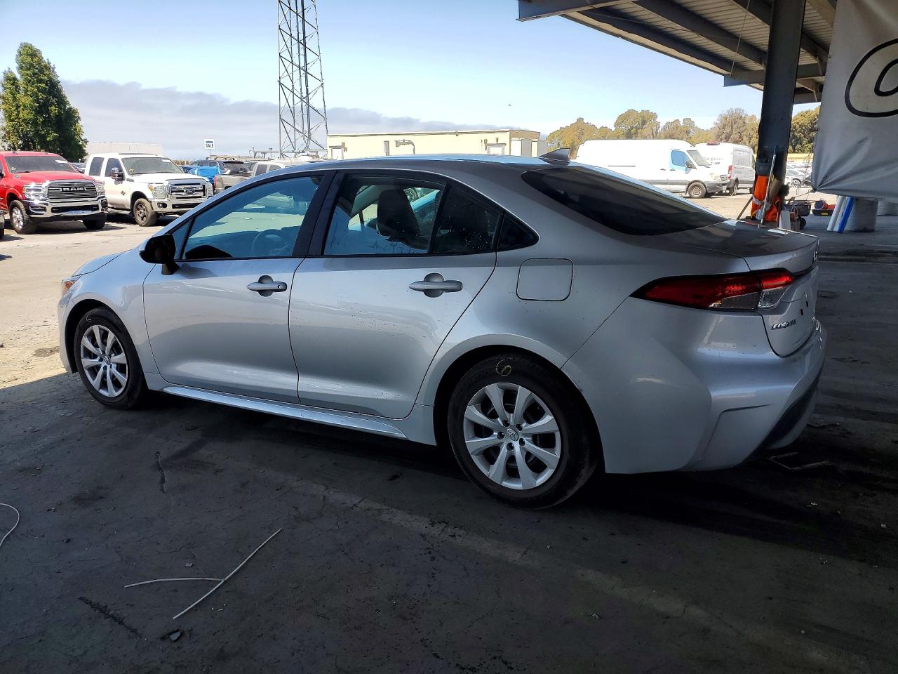 2026 TOYOTA COROLLA LE — снимка 2