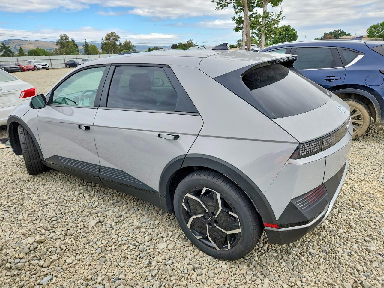2024 HYUNDAI IONIQ 5 SEL — снимка 2