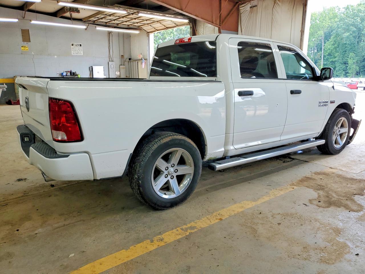 2015 RAM 1500 ST — снимка 3