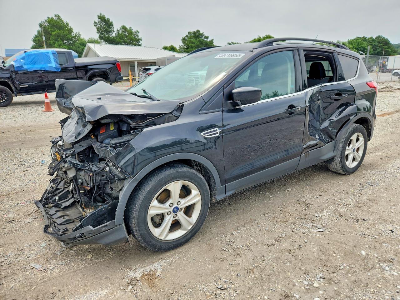 2015 FORD ESCAPE SE