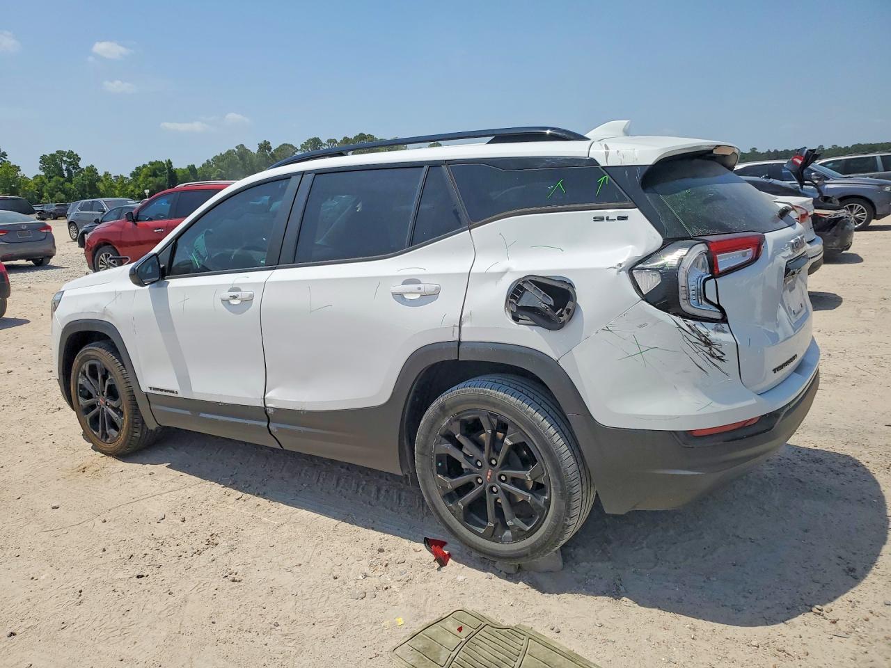 2022 GMC TERRAIN SLE — снимка 2