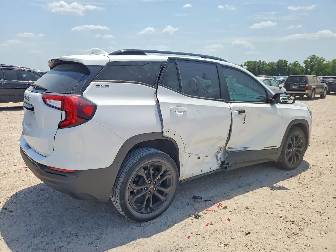 2022 GMC TERRAIN SLE — снимка 3