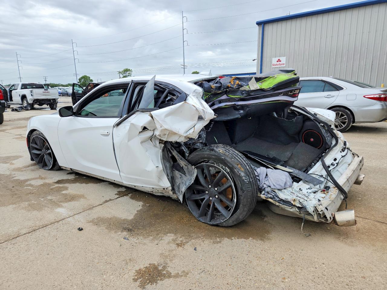 2017 DODGE CHARGER R/T — снимка 2