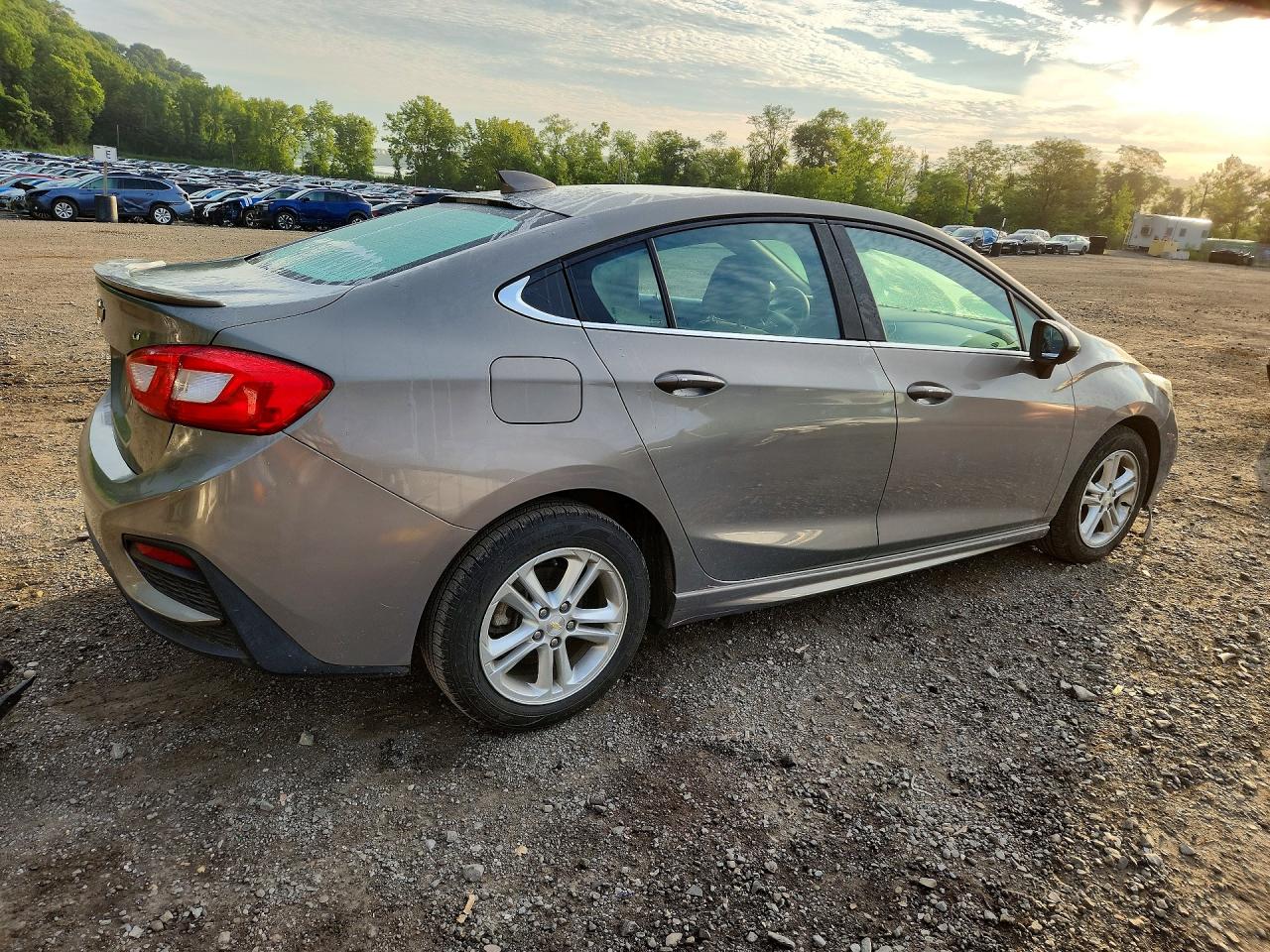 2017 CHEVROLET CRUZE LT — снимка 3