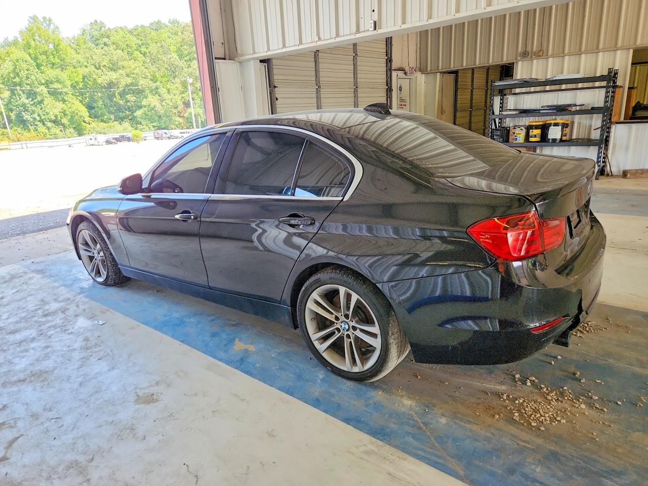 2015 BMW 335 XI — снимка 2