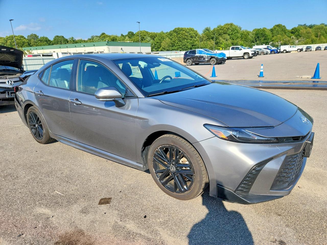 2025 TOYOTA CAMRY SE — снимка 4
