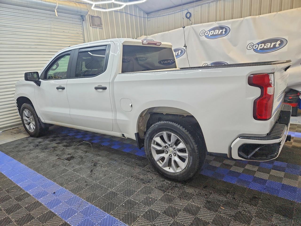 2021 CHEVROLET SILVERADO K1500 CUSTOM — снимка 2