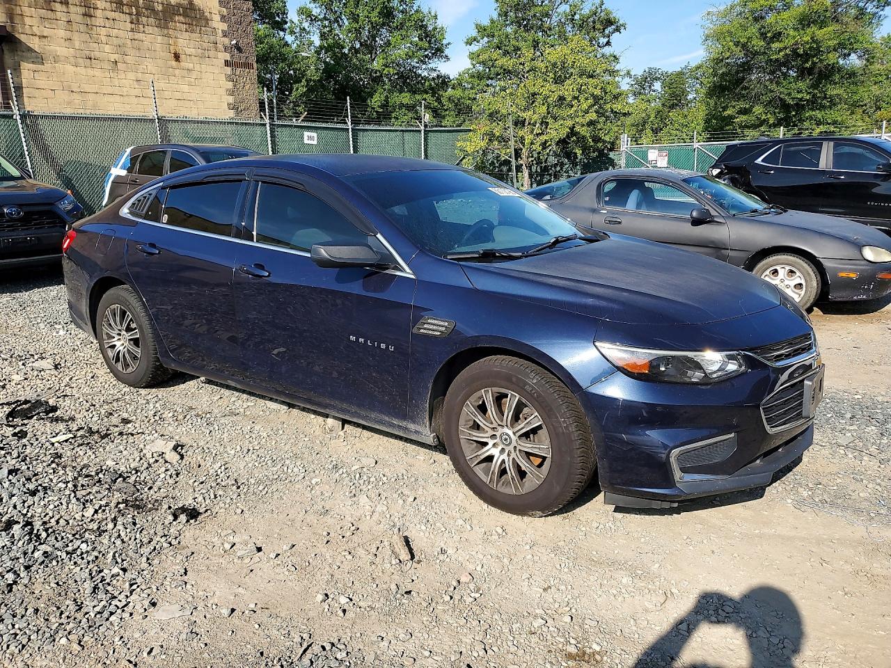 2017 CHEVROLET MALIBU LS — снимка 4