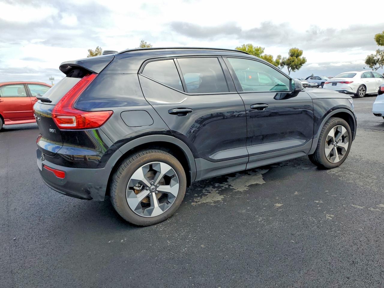2025 VOLVO XC40 PLUS — снимка 3
