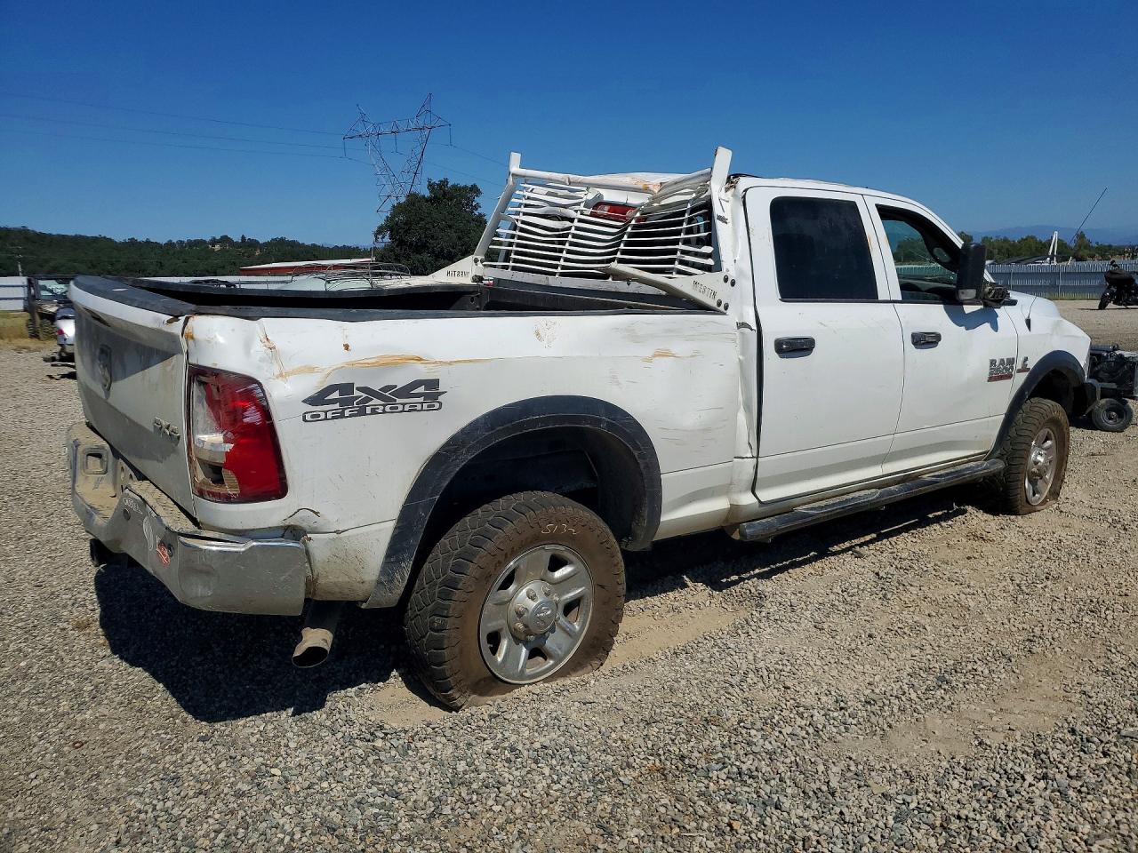 2017 RAM 2500 ST — снимка 3