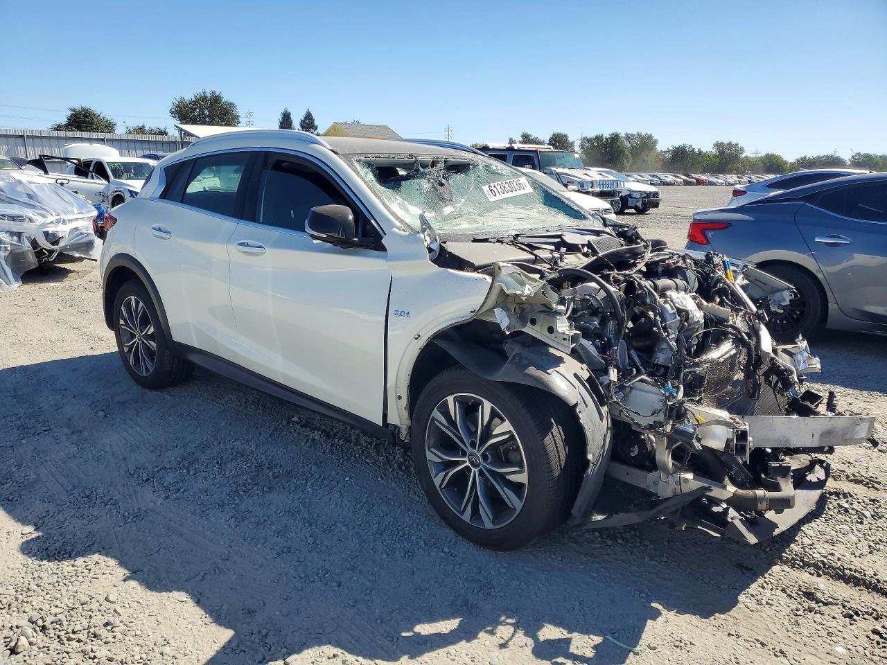2018 INFINITI QX30 ESSENTIAL — снимка 4