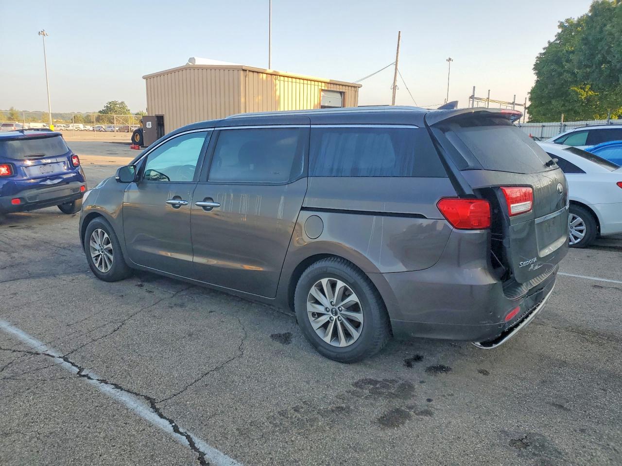 2015 KIA SEDONA SXL — снимка 2