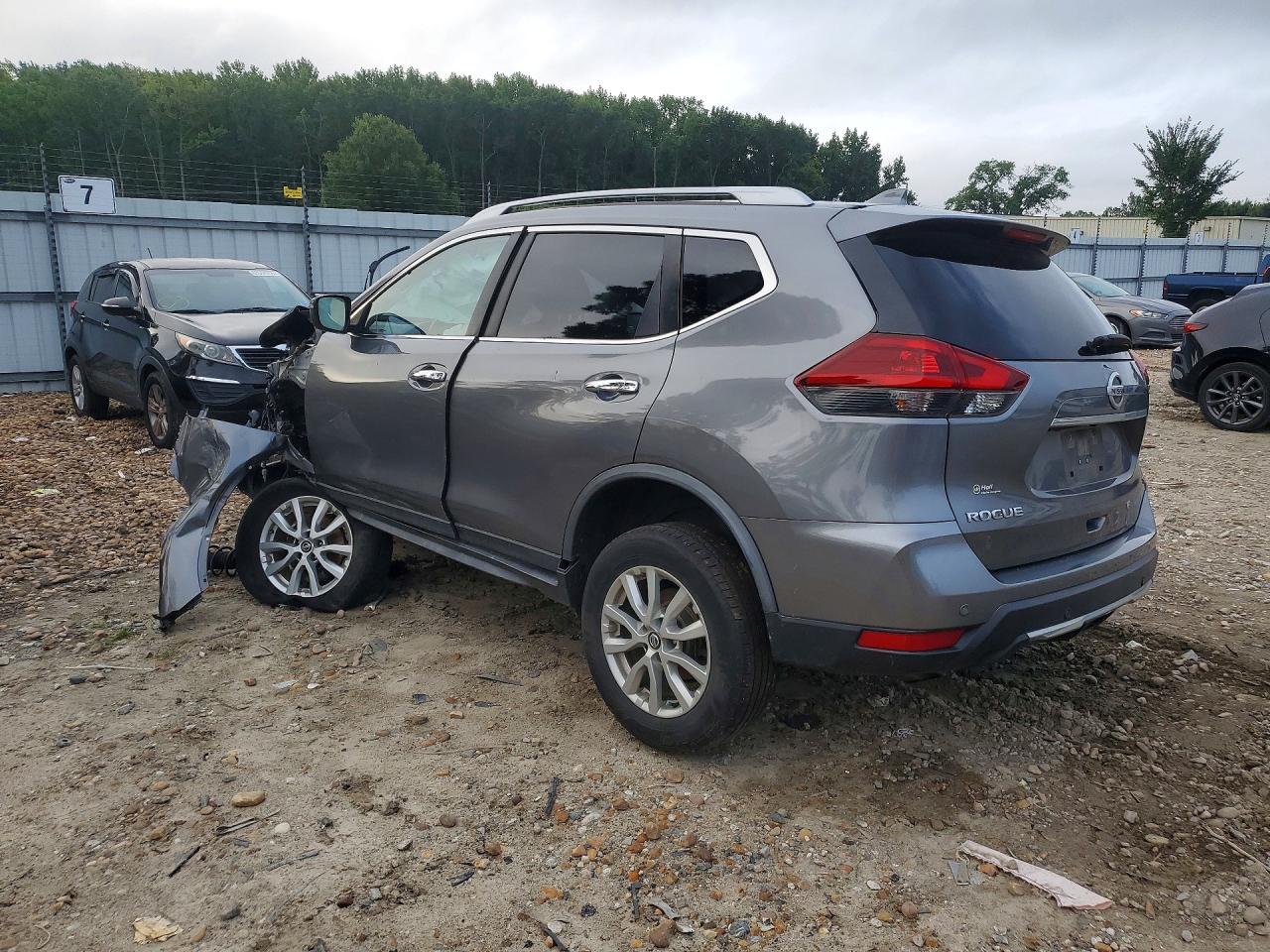 2020 NISSAN ROGUE SV — снимка 2