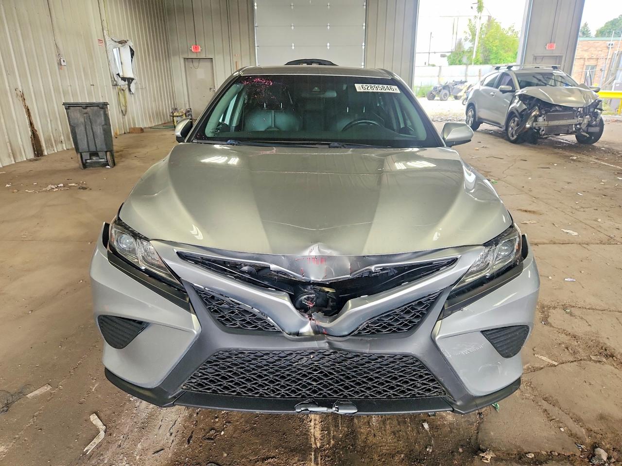 2019 TOYOTA CAMRY SE — снимка 5